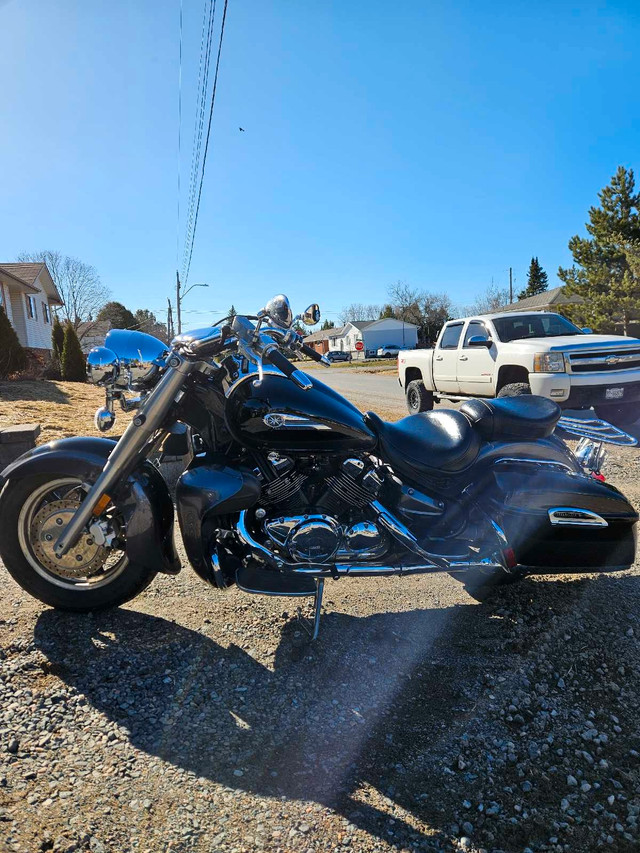 2005 Yamaha Royal Star Tour Deluxe in Street, Cruisers & Choppers in Sudbury - Image 4