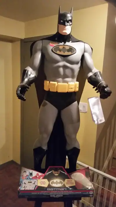 Action Figure - Batman, View more