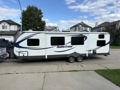 2015 Shadow Cruiser 280QBS. BUNKHOUSE! This unit has been amazing for our family, and after a full s...