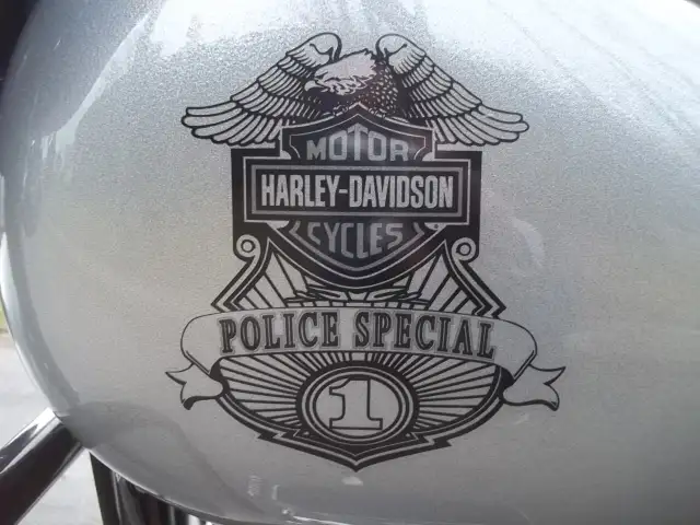 HARLEY DAVIDSON FLH 1980 CUSTOM POLICE in Street, Cruisers & Choppers in City of Montréal - Image 7