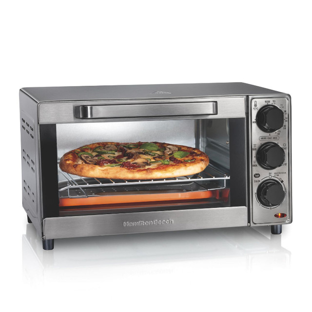 New Hamilton Beach Sure-Crisp Air Fryer Toaster Oven 31403C in Toasters & Toaster Ovens in Mississauga / Peel Region