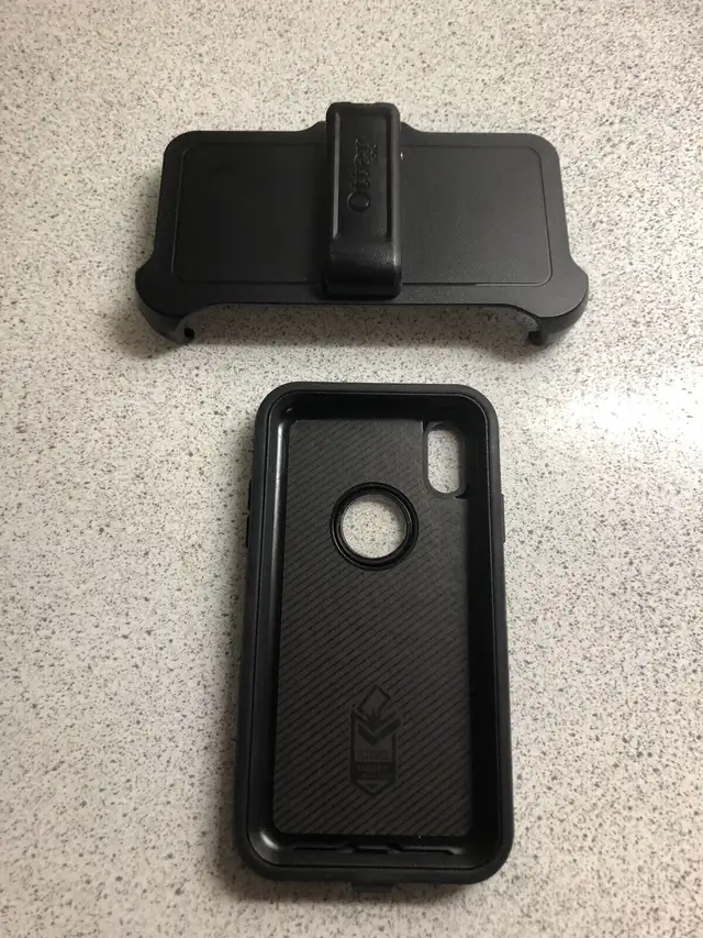 Vrai Etui Otter Box pour Iphone XR in Laptop Accessories in City of Montréal - Image 3