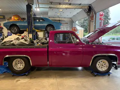1979 chev short box , tubed , 4 inch chop , built up 454 all chrome and bee cool rad , needs to move...