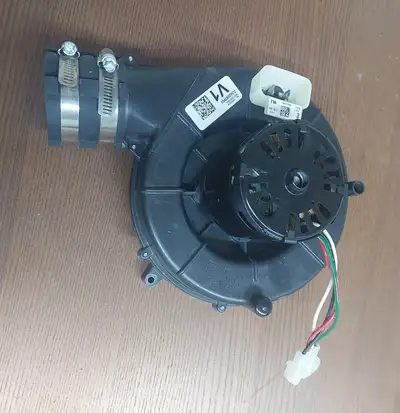 FASCO Draft Inducer Motor – Model 70920238 (Type U92B1) Condition: Used – Cleaned and Fully Function...