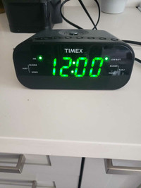 Timex AM/FM Alarm Clock Radio Large Display