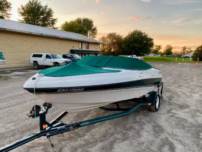 Great condition bowrider with Volvo Penta 4.3L engine. Comes with bimini top, snap in green carpet a...