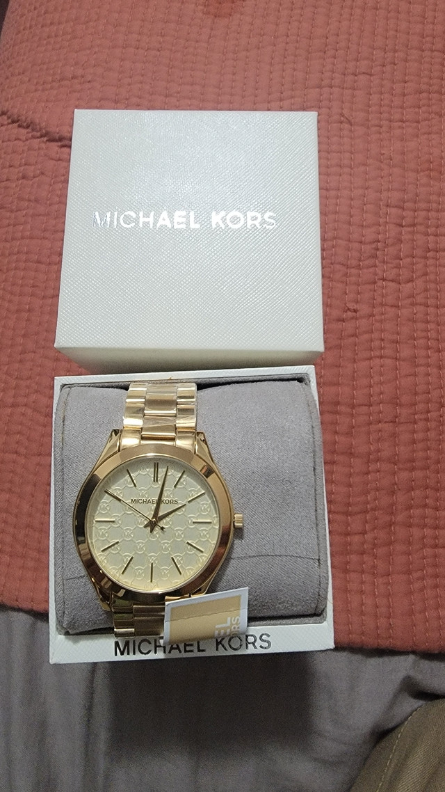 Micheal Kors gold watch new  in Jewellery & Watches in City of Toronto - Image 3