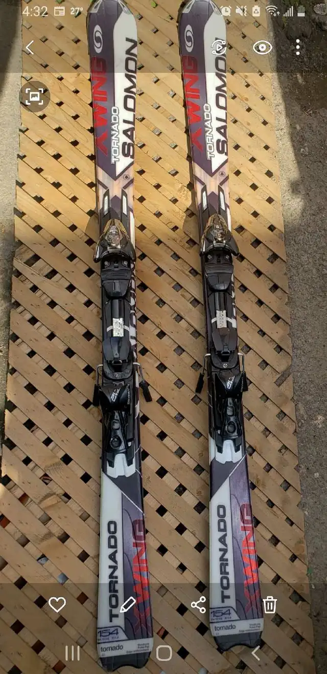 Salomon xwing tornado skis in Ski in Ottawa - Image 2