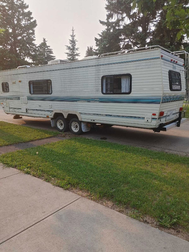 30 ft. 1994 Corsica travel trailer in Travel Trailers & Campers in Edmonton
