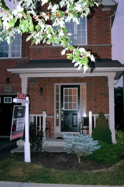 Ravine and Lake View Semi-detach in Stouffville
