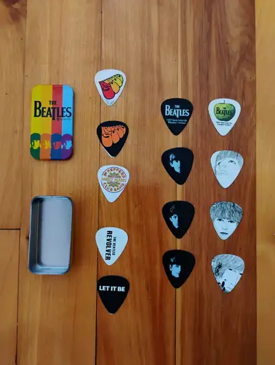 pic de guitare groupe musique rock THE BEATLES group guitar pick, View more