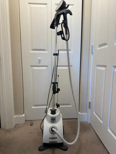 Excellet condition. Rarely used. Bought from Costco. Product page: https://www.conaircanada.ca/GS95C...