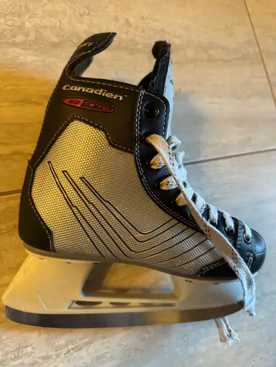 Canadien Ice Skates - Size 24cm cash only, View more