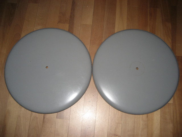 2 large round metal base plates in Other Business & Industrial in Moncton