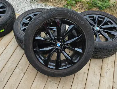 Black factory 19" BMW X series wheels NO SCRATCHES Like new 245/50 R19 tires with less than 5,000kms...