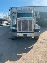 2015 Peterbuilt tri-axle dump truck 367