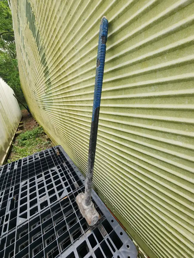 6 Lb. Long Handle Sledge Hammer65048385789441129