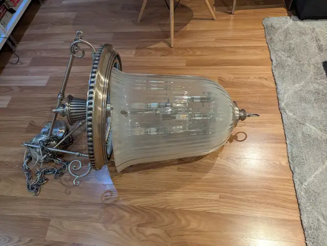 Chandelier in Indoor Lighting & Fans in Mississauga / Peel Region - Image 6