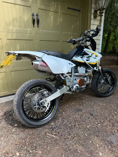 Clean , reliable and fun! Cheap on insurance and needs nothing. Ready to ride Lower mileage drz supe...