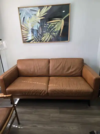 Couch from Hudson bay, View more