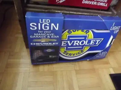 LOCATED IN NORTH YORK!BATHURST - WILSON AREA.FREE PARKING AVAIL FOR CASH PICKUPS. I HAVE A+ APPROVAL...