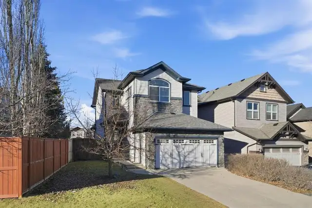Oversized West Facing Lot   Double Garage!