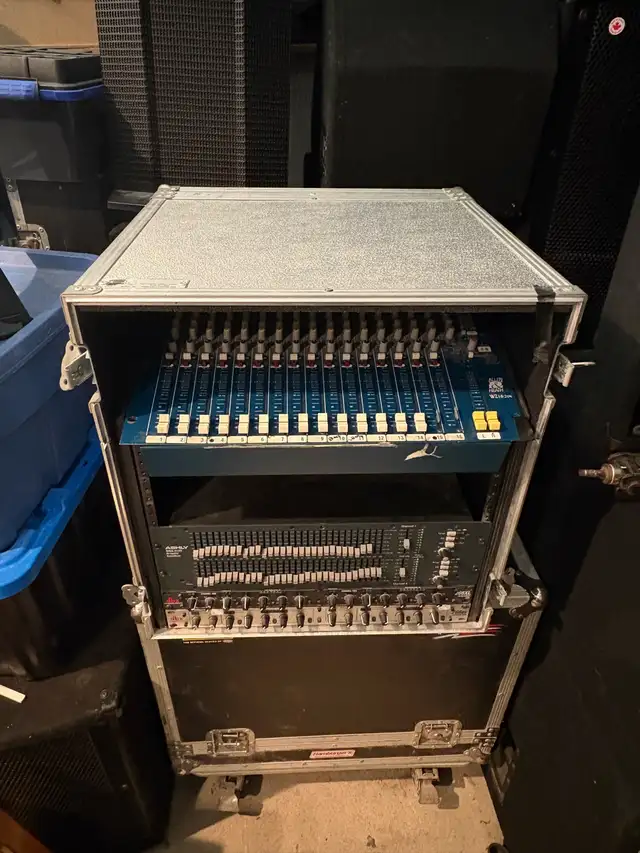 Allen & Heath MixWizard 16:2DX in Pro Audio & Recording Equipment in Winnipeg - Image 5