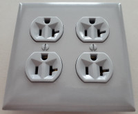 GREY 2-Gang 20A Receptacle/Cover Set; Louisbourg