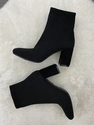 Black boots Woman Size 9, View more