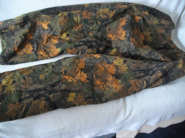 Padded Camo Pattern Pants XL in Men's in Grande Prairie - Image 2