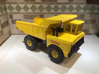 Vintage Tonka truck XMB-975 70/80s, View more