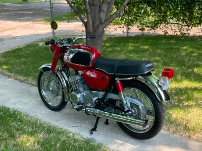 Refurbished vintage Yamaha 350cc two stroke motorcycle. Matching numbers (R1 07699) complete with Ya...