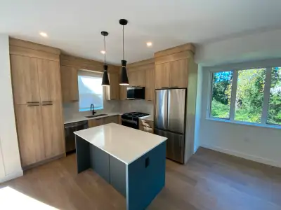 Exquisite 3 Bed +2.5Bath Townhomes in Guildford for Rent!!