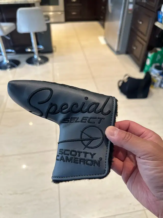 Scotty Cameron Special Select Jet Set Newport Limited putter in Golf in Markham / York Region - Image 6
