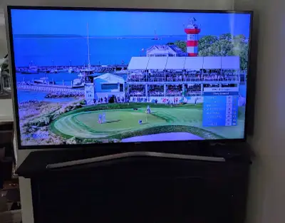 Samsung 50" 4K UHD (2160P) smart LED tv model# un50mu6070f, View more