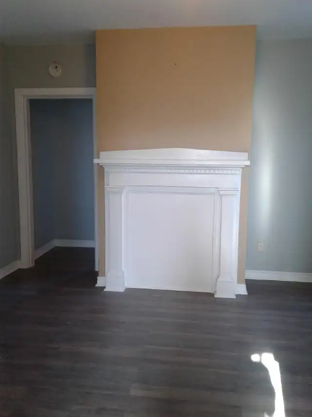 1 bedroom plus den in Long Term Rentals in Saint John - Image 2