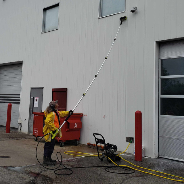 Window Cleaning & Power Washing in Cleaners & Cleaning in Mississauga / Peel Region - Image 4