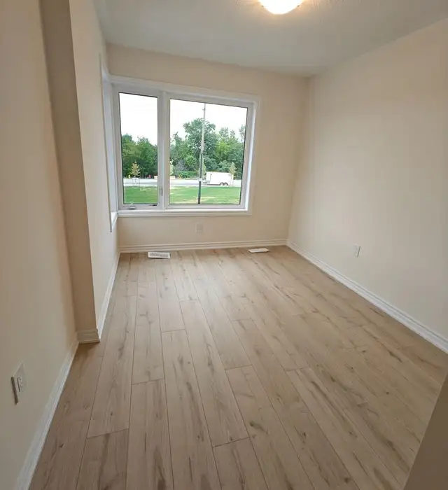 Female Only - Private Room For Rent in Room Rentals & Roommates in Kawartha Lakes - Image 13