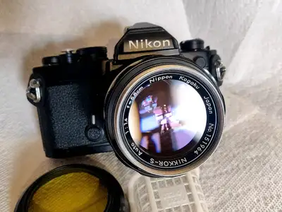 Nikon FM Black / Nikkor-S Auto 5.8cm f1.4, View more