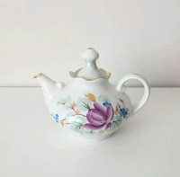 White Gold Purple Flower Floral Vintage Collectible Teapot