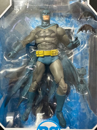 DC Multiverse 7IN - Hush Batman (Blue/Grey Variant)