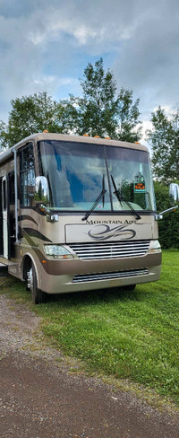 2005 Newmar Mountain Aire Motorhome FOR SALE