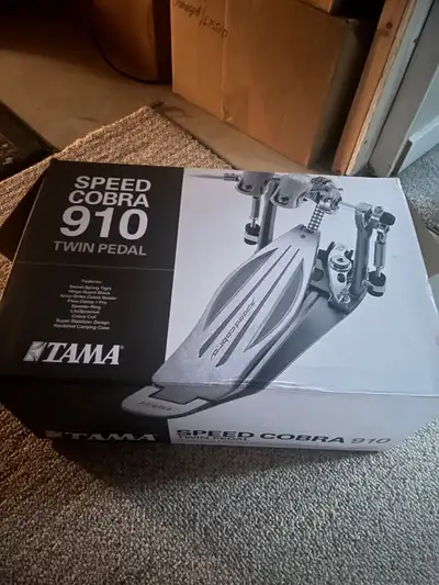 Tama speed cobra 910 double pedal Brand new. Used for 20 minutes