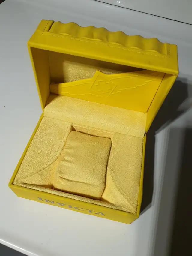 Invicta watch boxes63251762301185123