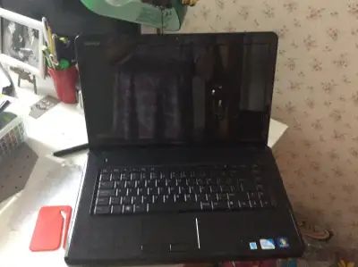 ANCIEN ORDINATEUR DELL. PRIX NEGOCIABLE, View more