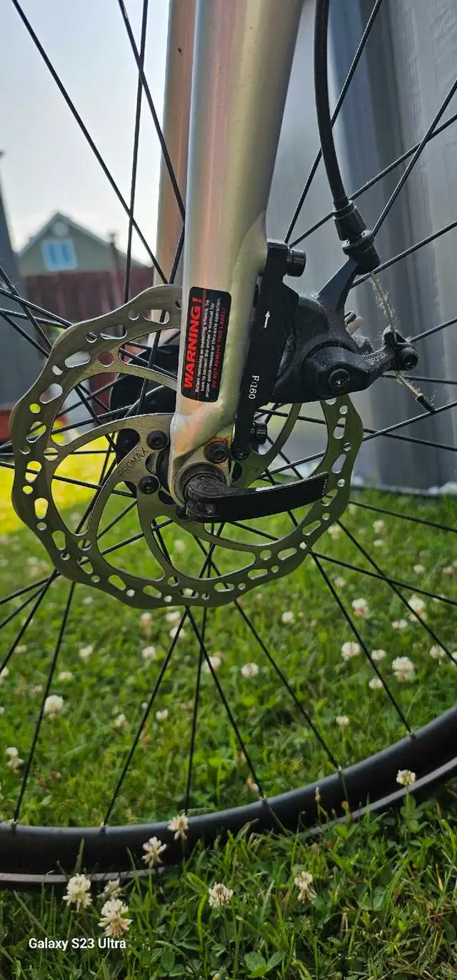 velo verza speed 40 gloss platinum in Cruiser, Commuter & Hybrid in Laval / North Shore - Image 6