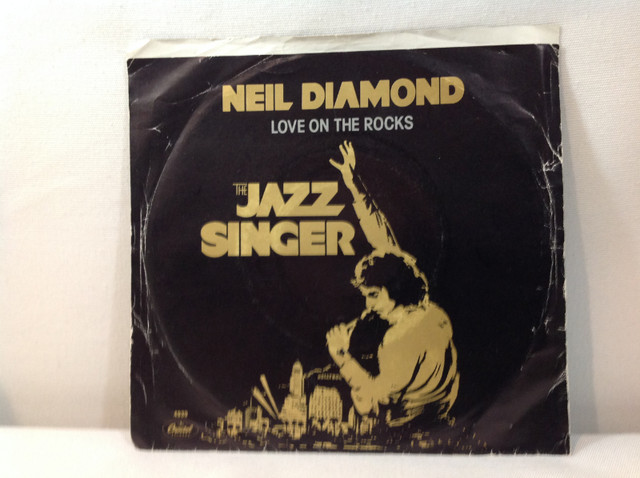 NEIL DIAMOND THE JAZZ SINGER (LOVE ON THE ROCKS) 45 RPM SINGLE in Arts & Collectibles in Winnipeg - Image 2