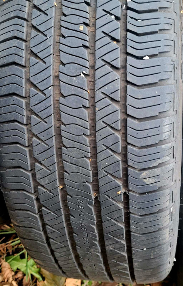 4 USED ALL SEASON TIRES AND RIMS 205 50 R17  in Tires & Rims in Thunder Bay - Image 4