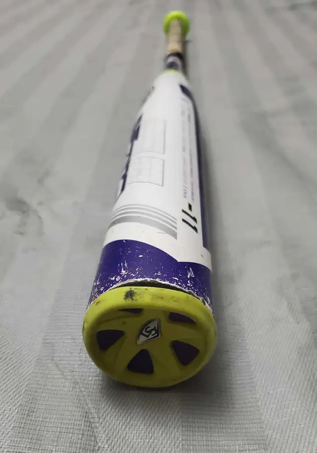 Louisville slugger softball bat 20oz 31 "  in Baseball & Softball in City of Toronto - Image 5