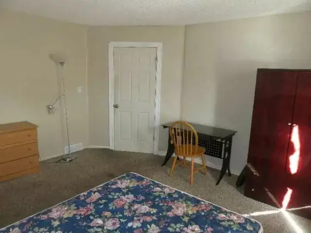 Room for Rent with toilet62863778578947121